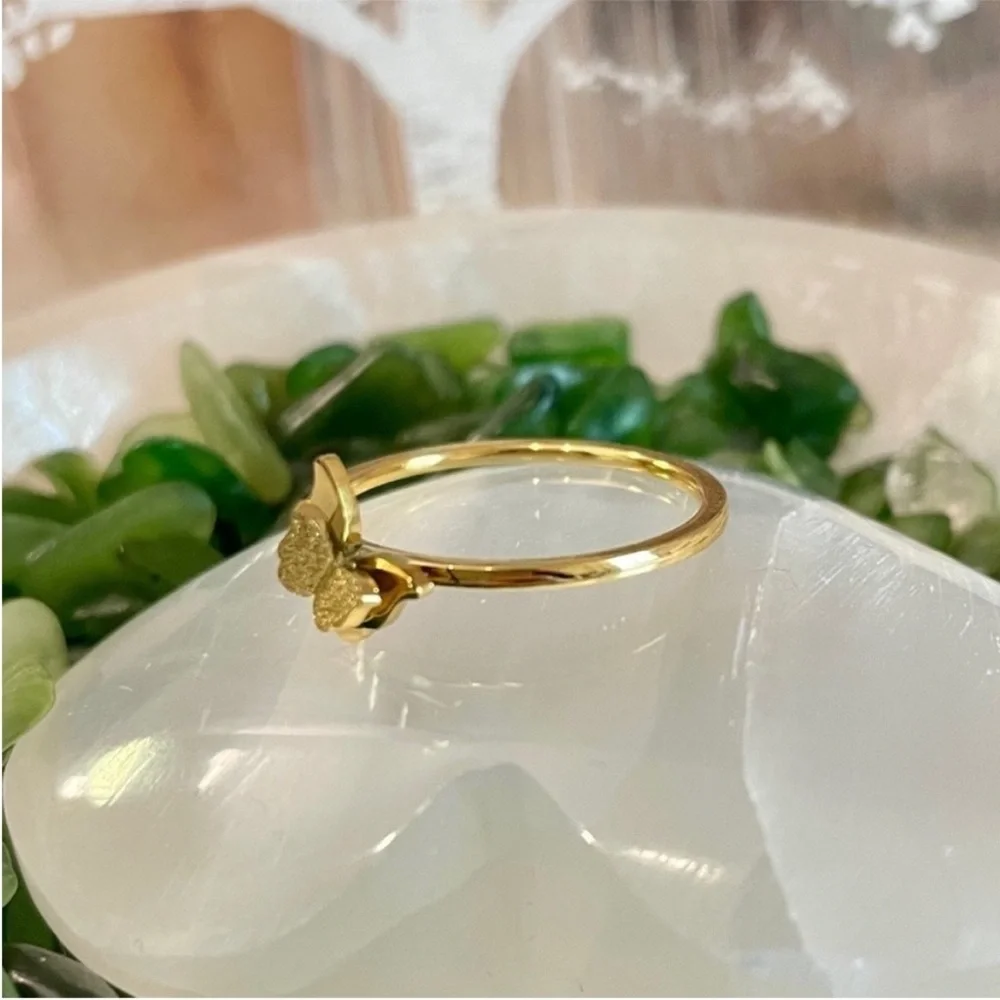 18K Gold Butterfly Ring Size 8 (Gold Plated)